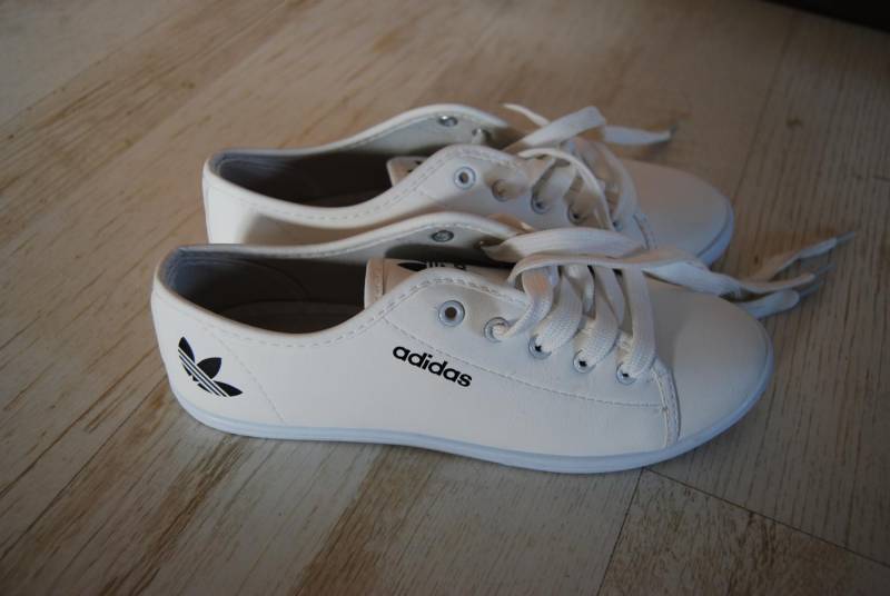ox_sprzedam-buty-firmy-adidas-roz-37-nowe
