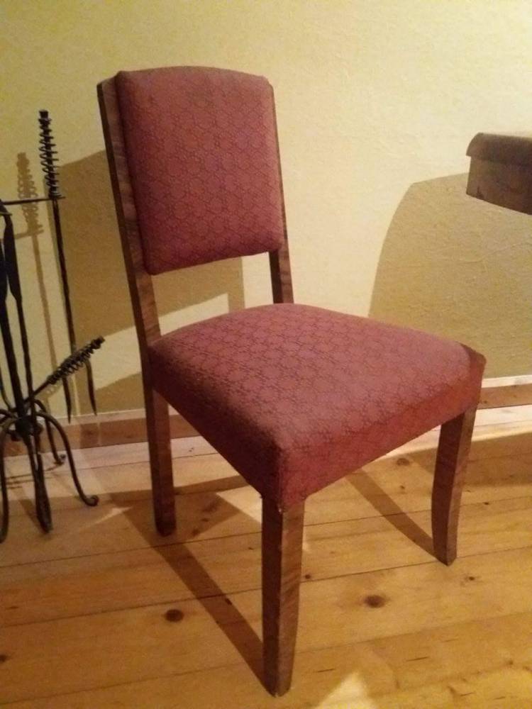 ox_stol-z-litego-drewna-4-krzesla-tapicerowane