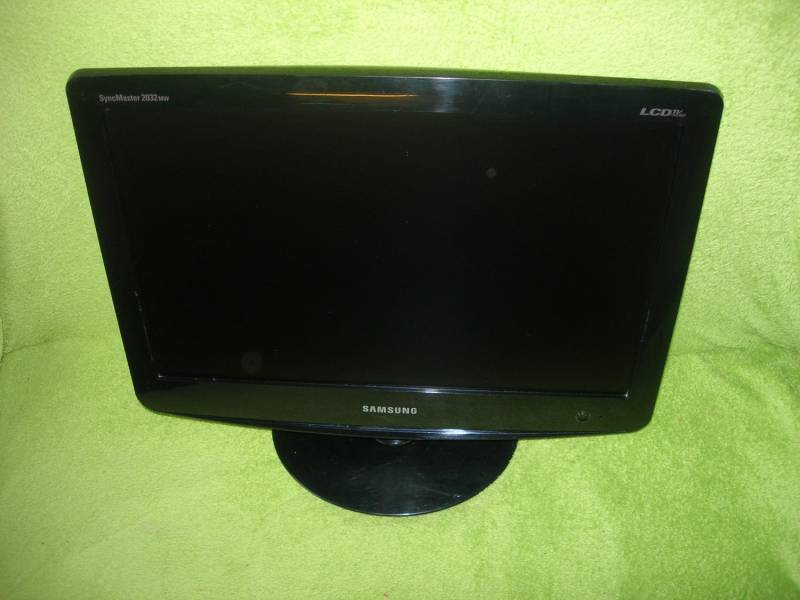 ox_telewizor-monitor-lcd-20cali-samsung