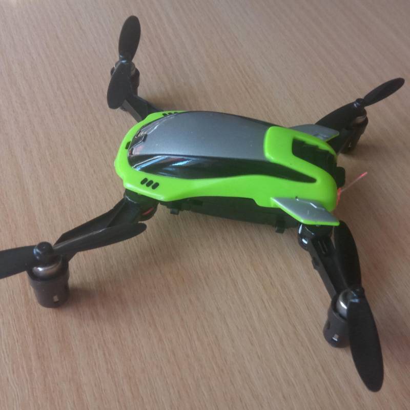 ox_nowy-dron-z-kamera-quadrocopter-kaideng-k100-kamera