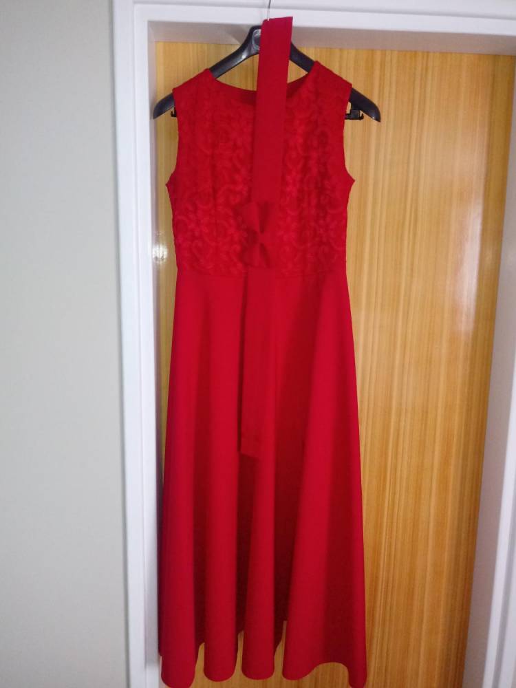 ox_czerwona-sukienka