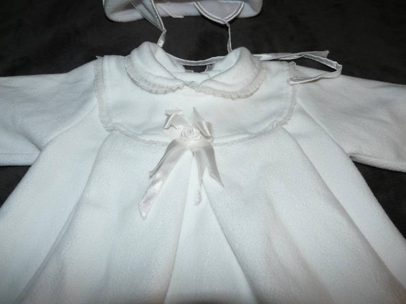 ox_sprzedam-sliczna-polarowa-sukieneczke-do-chrztu-wraz-z-plszczykiem