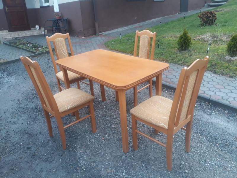 ox_ladny-stol-i-4-krzesla
