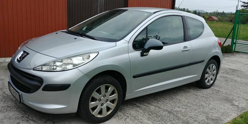 ox_peugeot-207-14-benzyna-2006r