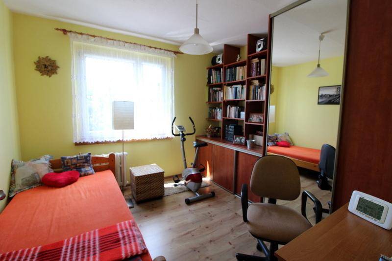 ox_nowosc-4-pokojowe-mieszkanie-74mkw-i-pietro-os-bobrek-z-best