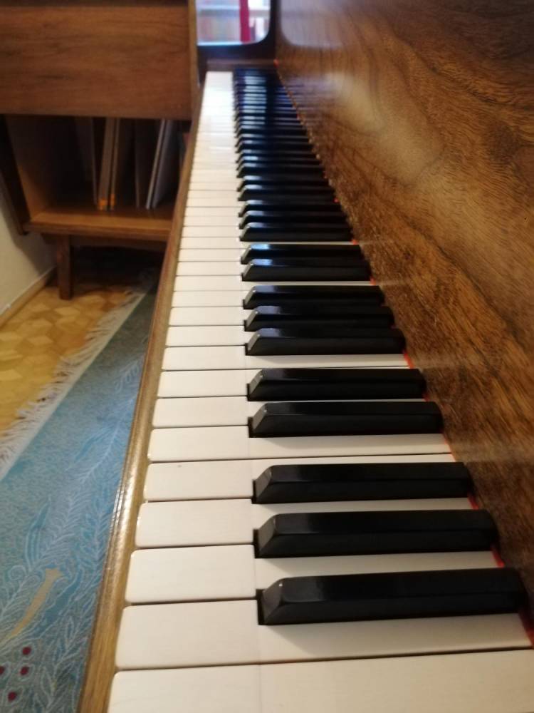 ox_sprzedam-fortepian-nowa-cena