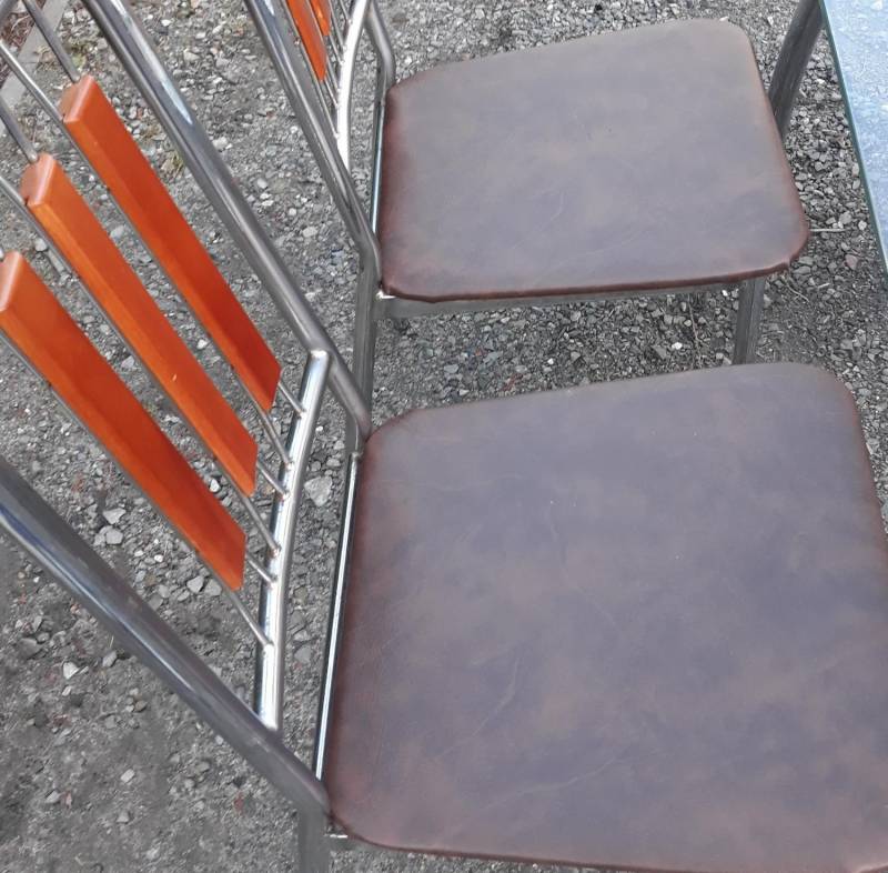 ox_stol-szklany-i-4-krzesla