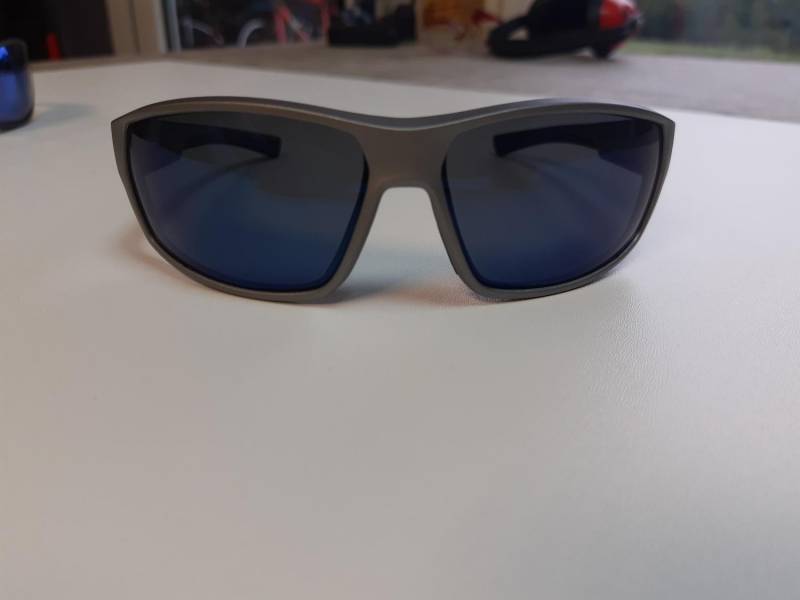 ox_okulary-przeciwsloneczne-reebok-polaryzacyjne