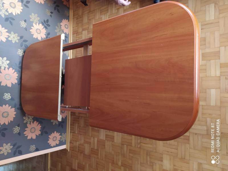 ox_sprzedam-drewniany-rozkladany-stolik