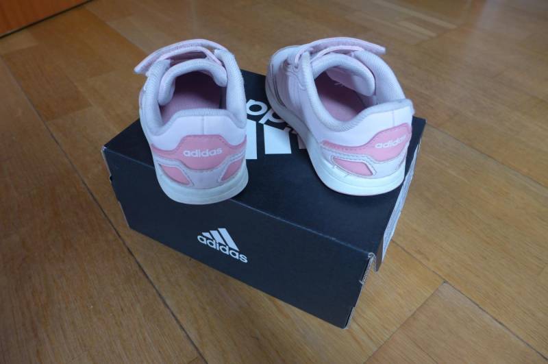 ox_buty-dla-dziewczynki-adidas-roz-25