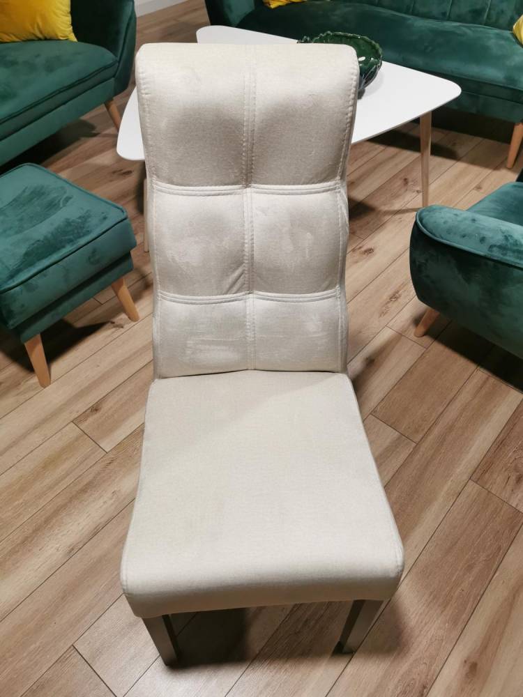 ox_sprzedam-8-nowych-krzesel-aria